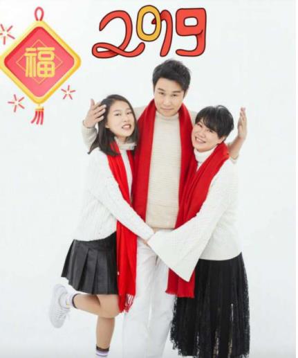 小沈阳女儿机场被偶遇，相似度惊人，超像妈妈